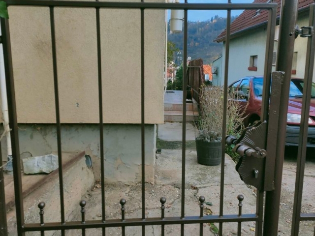 úszókapu pécs, kovácsoltvas kerítés pécs, famunkák, asztalos, asztalos Pécs, asztalos munkák, asztalos munkák Pécs, hegesztés, hegesztés Pécs