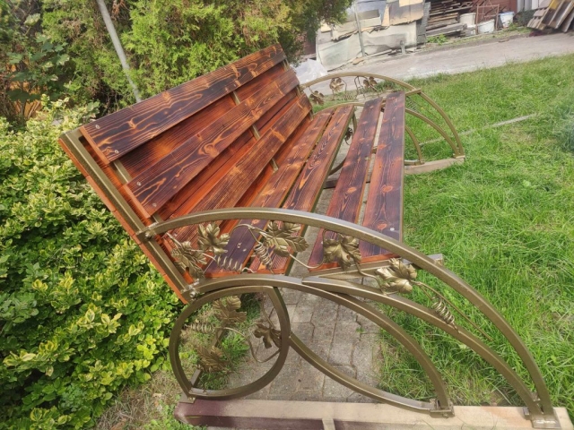 lakatos, lakatos Pécs, műanyag hegesztés, műanyag hegesztés Pécs, alumínium hegesztés, alumínium hegesztés Pécs, rozsdamentes anyagok hegesztése, előtetők készítése, filagória készítése